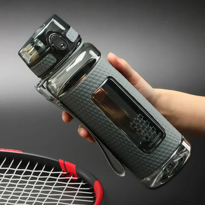 Bottiglie d'acqua sportive BPA gratuito portatile a prova di perdite a prova di caduta Bollitore da viaggio esterno di grande capacità Bottiglia d'acqua per bevande in plastica