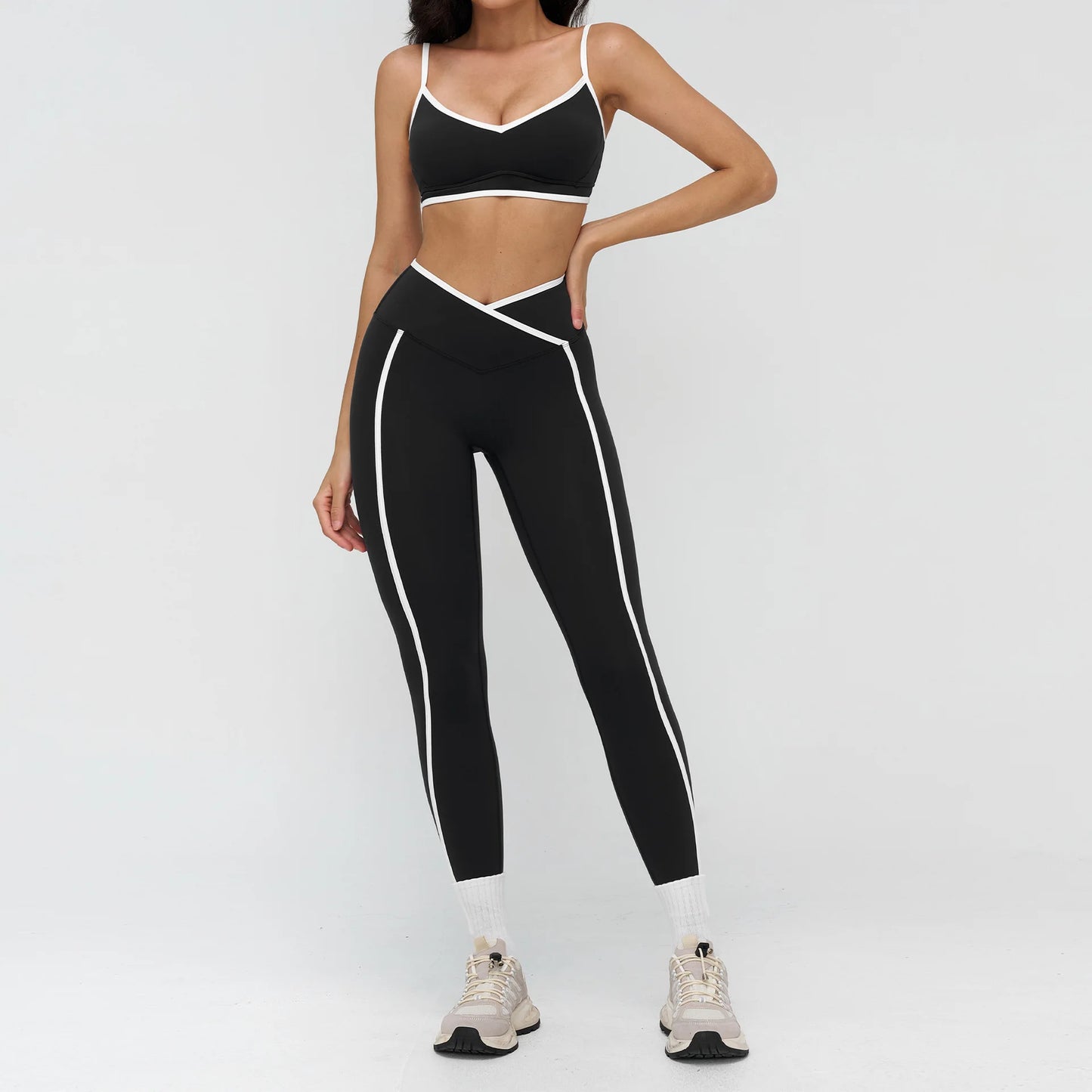 Completo fitness premium a 2 pezzi | Top sportivo e leggings a vita alta