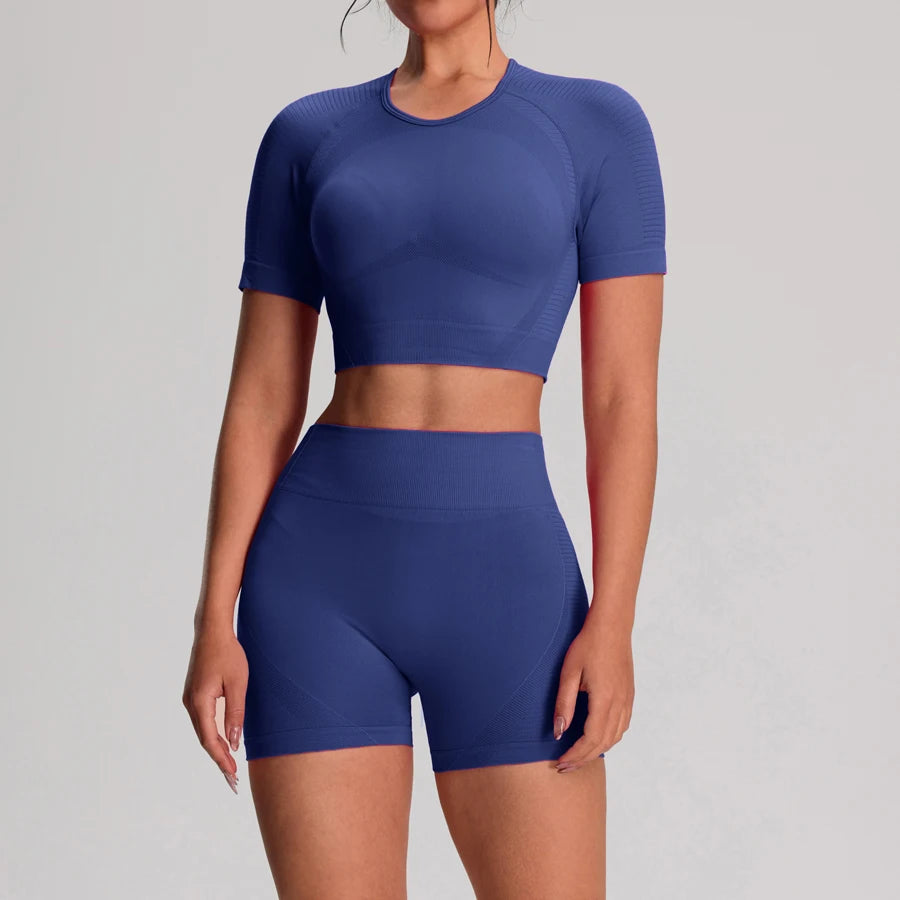 Completo 2 pezzi da palestra da donna con shorts