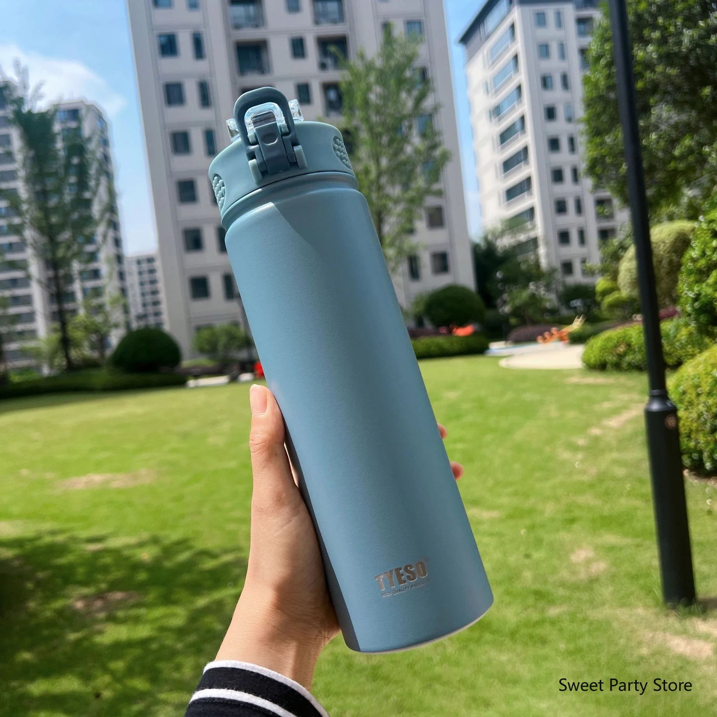 Borraccia Termica in Acciaio Inox 750 ml con Cannuccia