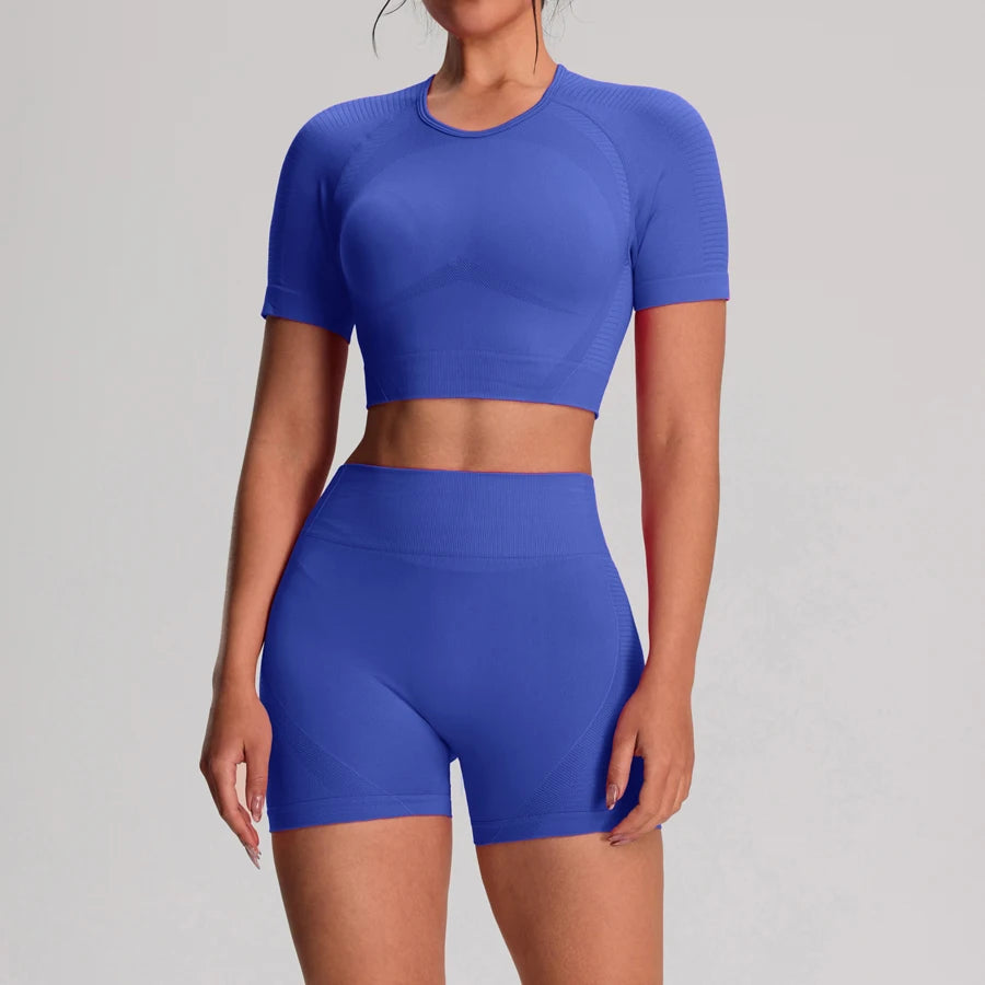 Completo 2 pezzi da palestra da donna con shorts